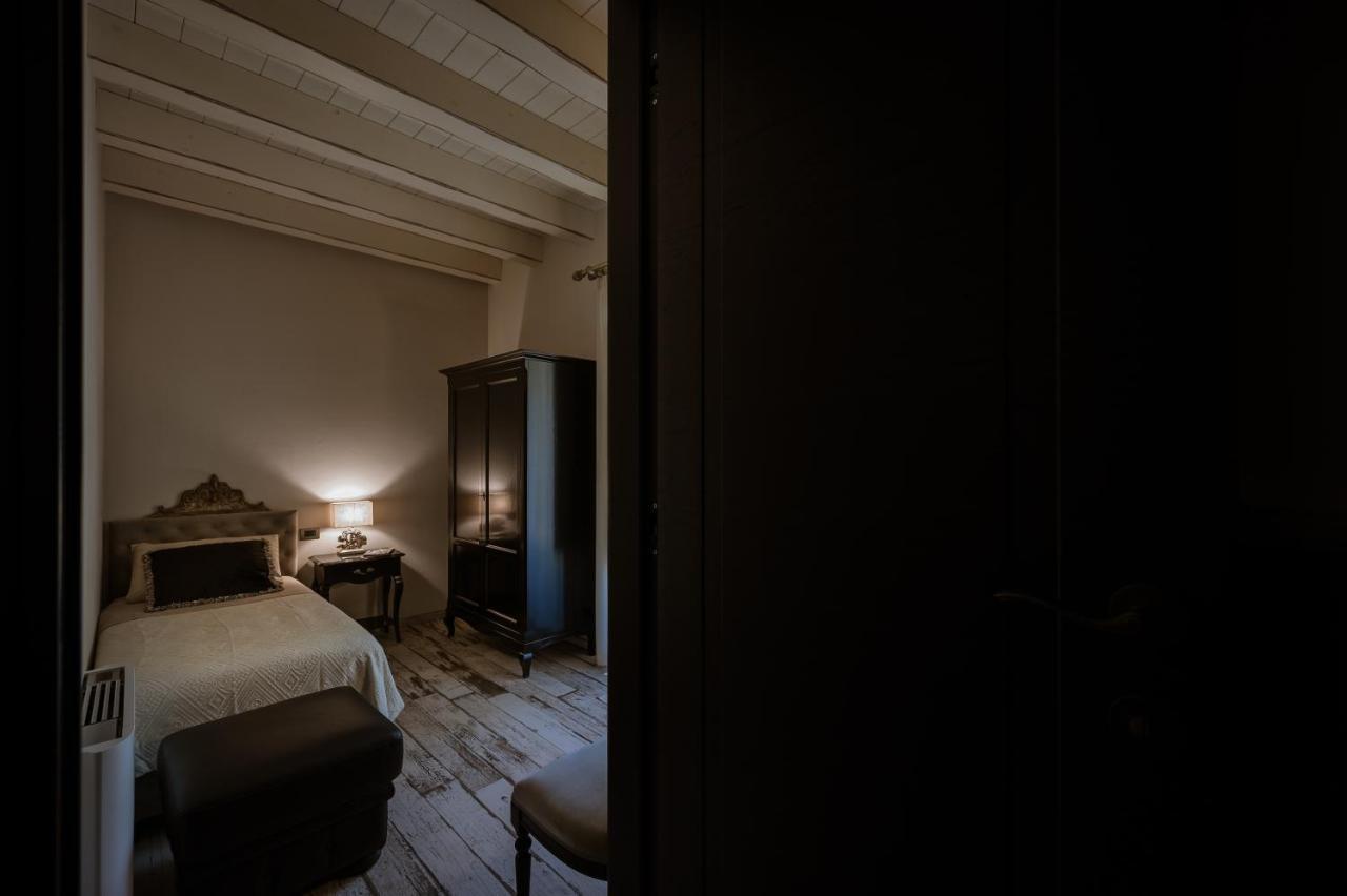 Donna Carolina Luxury Rooms Cefalù Exterior foto