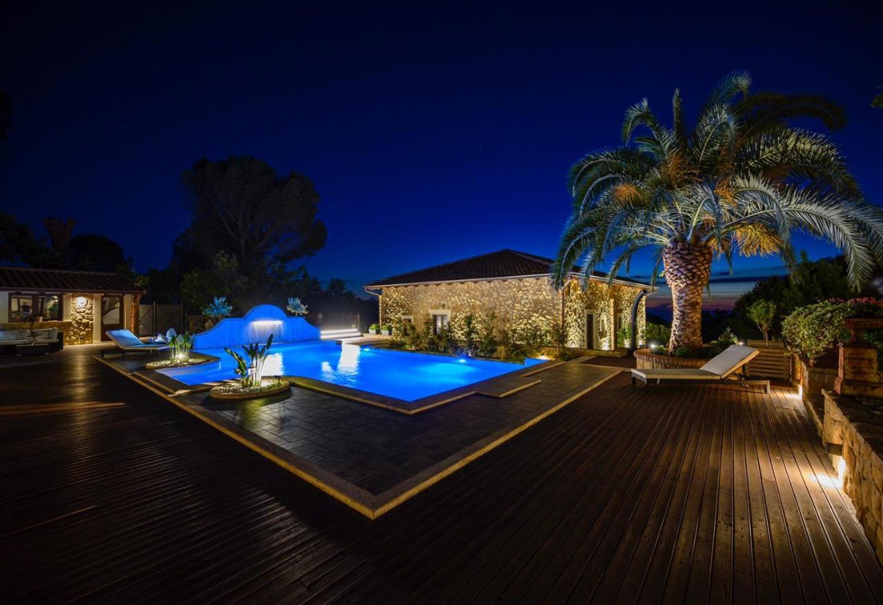 Donna Carolina Luxury Rooms Cefalù Exterior foto